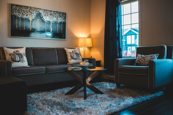 Essential tips pour maintenir vos canapés, matelas, tapis et fauteuils